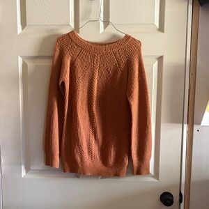 Cozy Women's Sweater in Warm Rust